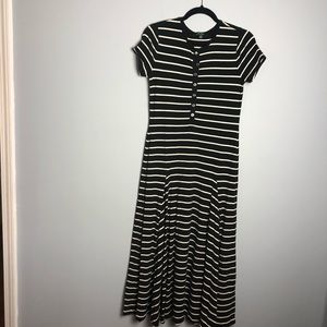 New Ralph Lauren black & white stripes maxi 👗